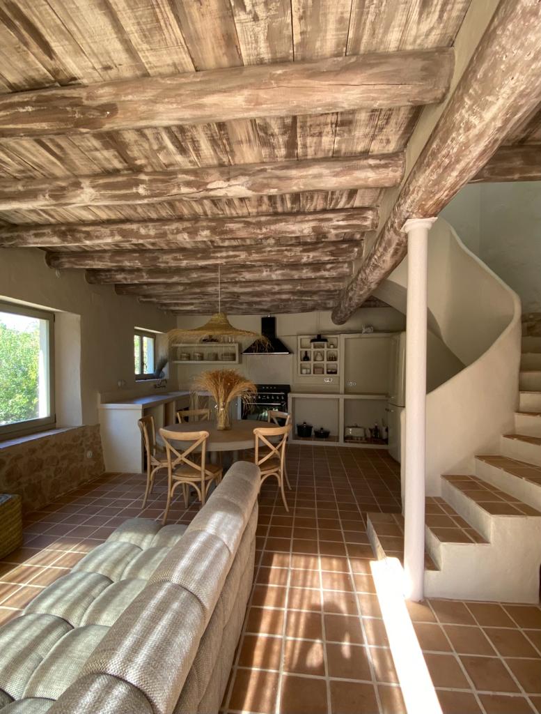 WhatsApp Image 2022-11-28 at 18.23.52 (1)